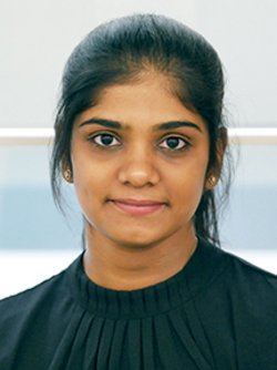 gayatri gowthaman smiling