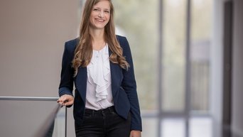 Michaela Lindenmayr, a TUM doctoral student at the Heilbronn Campus, smiling